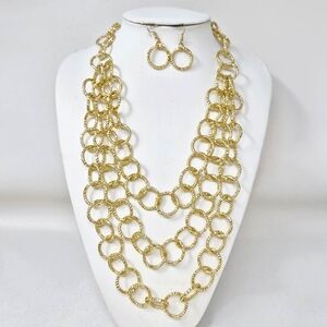 Bold Ring Link Triple Layered Statement Necklace